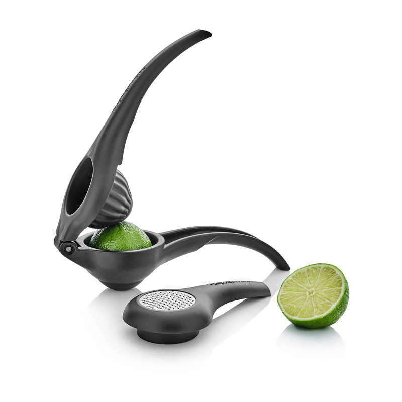 Manual citrus juicer and half lime, kitchen tool for easy lemon and lime squeezing