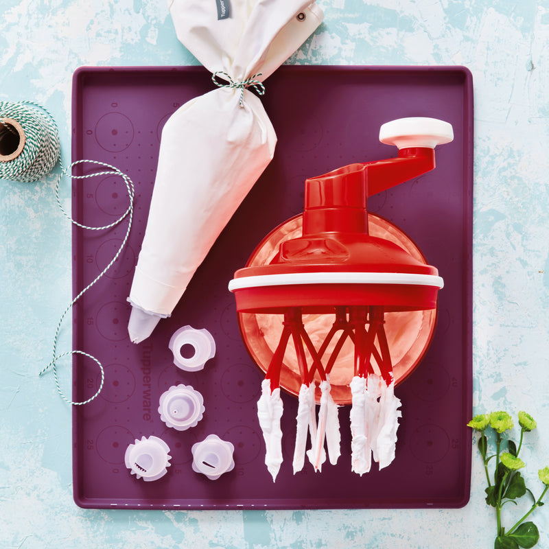 Tupperware Spuitzak met 5 spuitmonden - Ivonne's Kitchentools