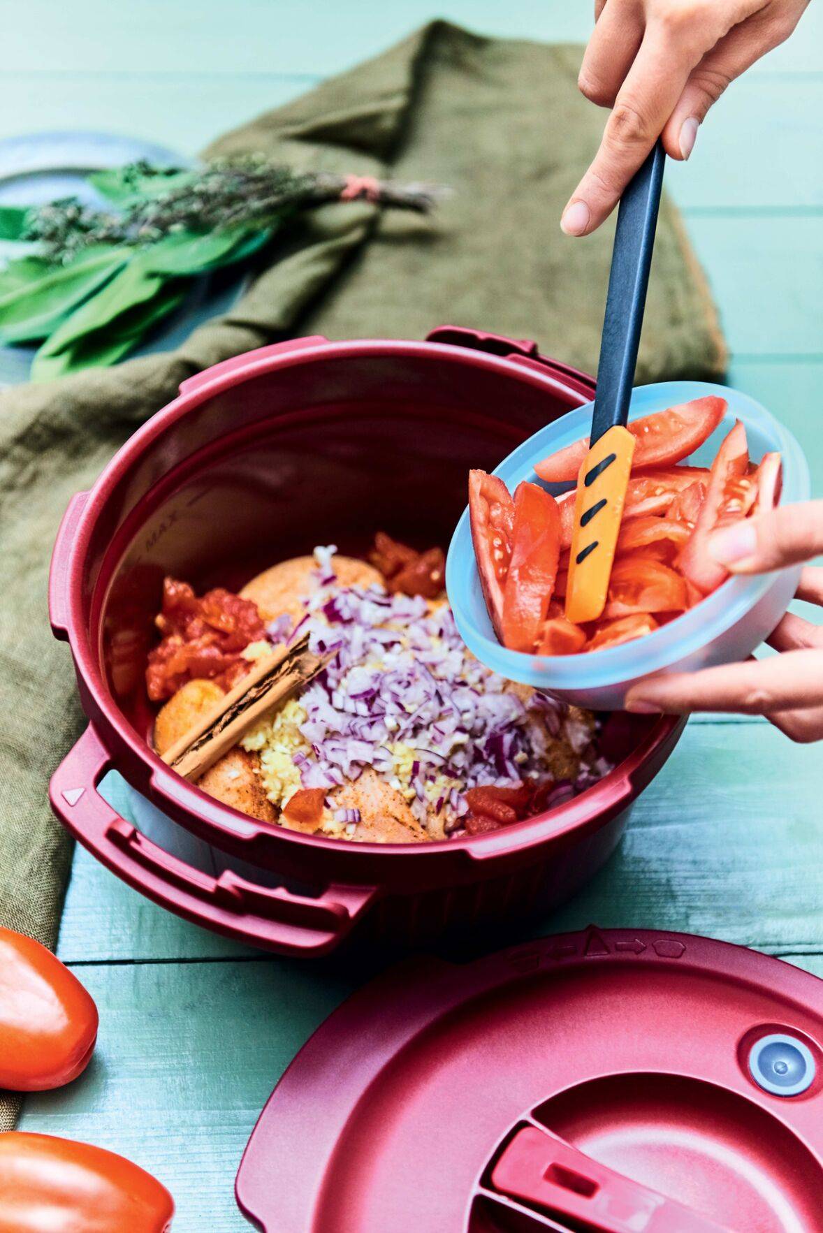 Tupperware Flessenspatel / Pottenlikker - Ivonne's Kitchentools