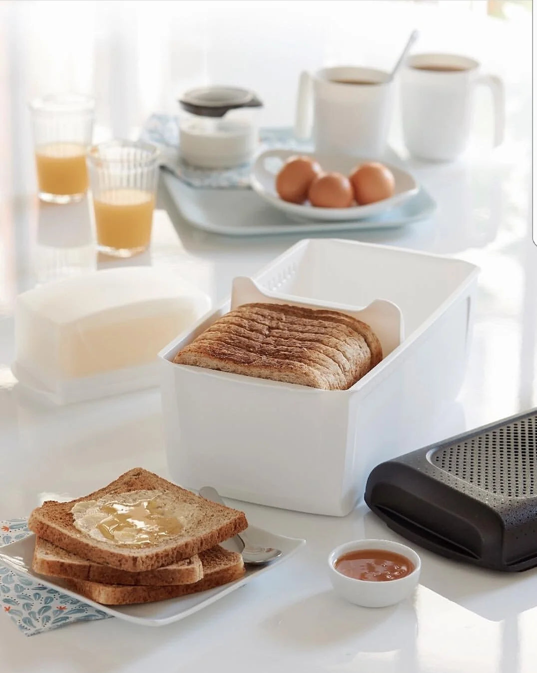 Tupperware BreadSmart Junior (Broodbox / Brooddoos)
