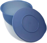 Blue plastic mixing bowl with matching lid, ideal for kitchen food storage or meal prep