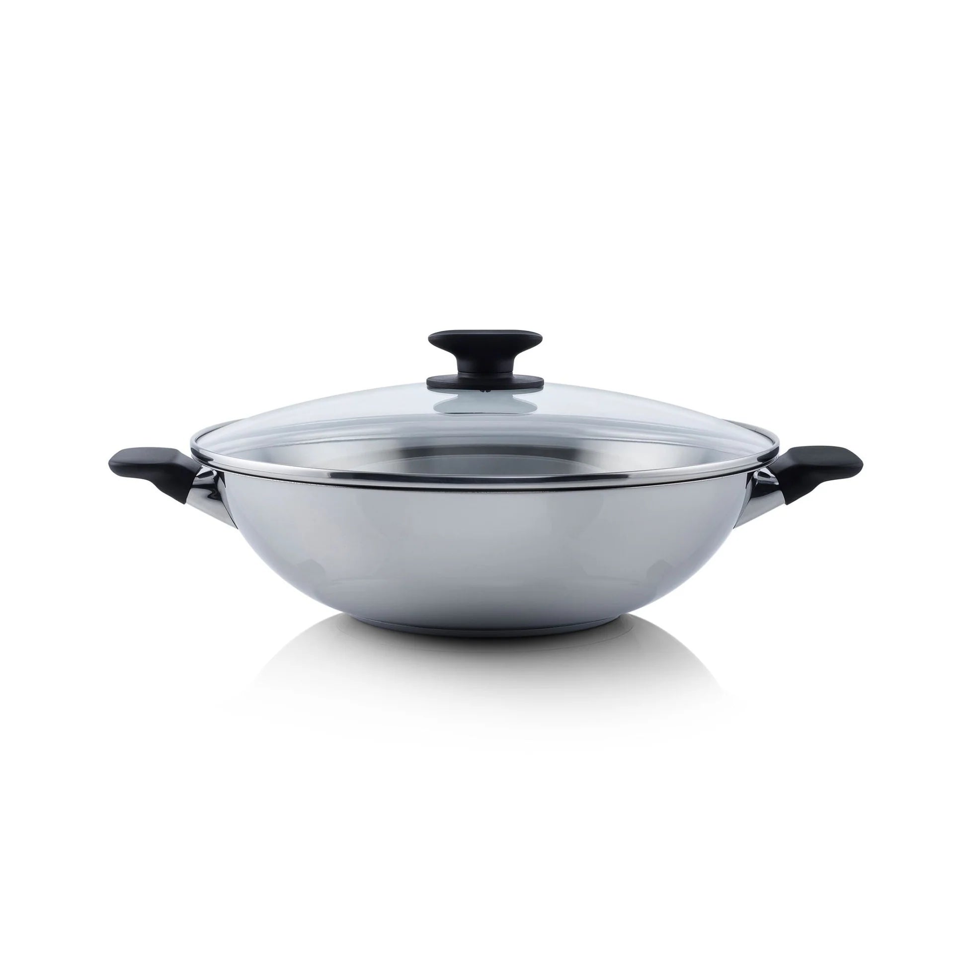 Stalen wok met glazen deksel en zwarte handvatten, ideaal voor culinaire gerechten en gezond koken